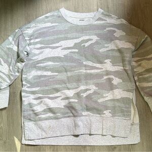 Aerie Women’s Camo Crewneck Sweatshirt Small